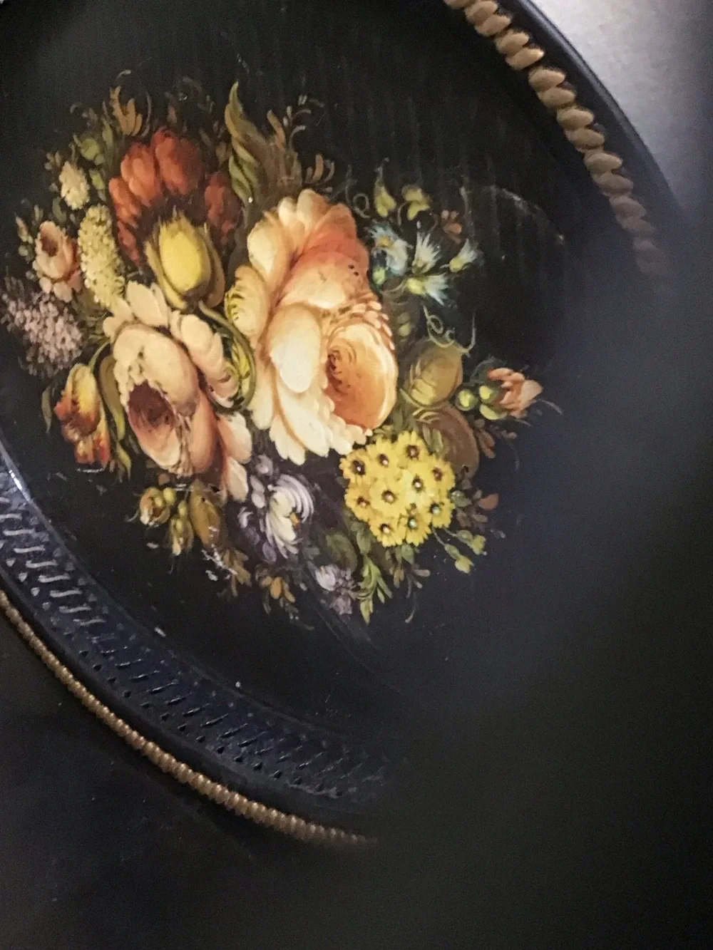 Vintage Floral Oval Wall Tray -Victorian Trading C Black with Multicolor Bouquet